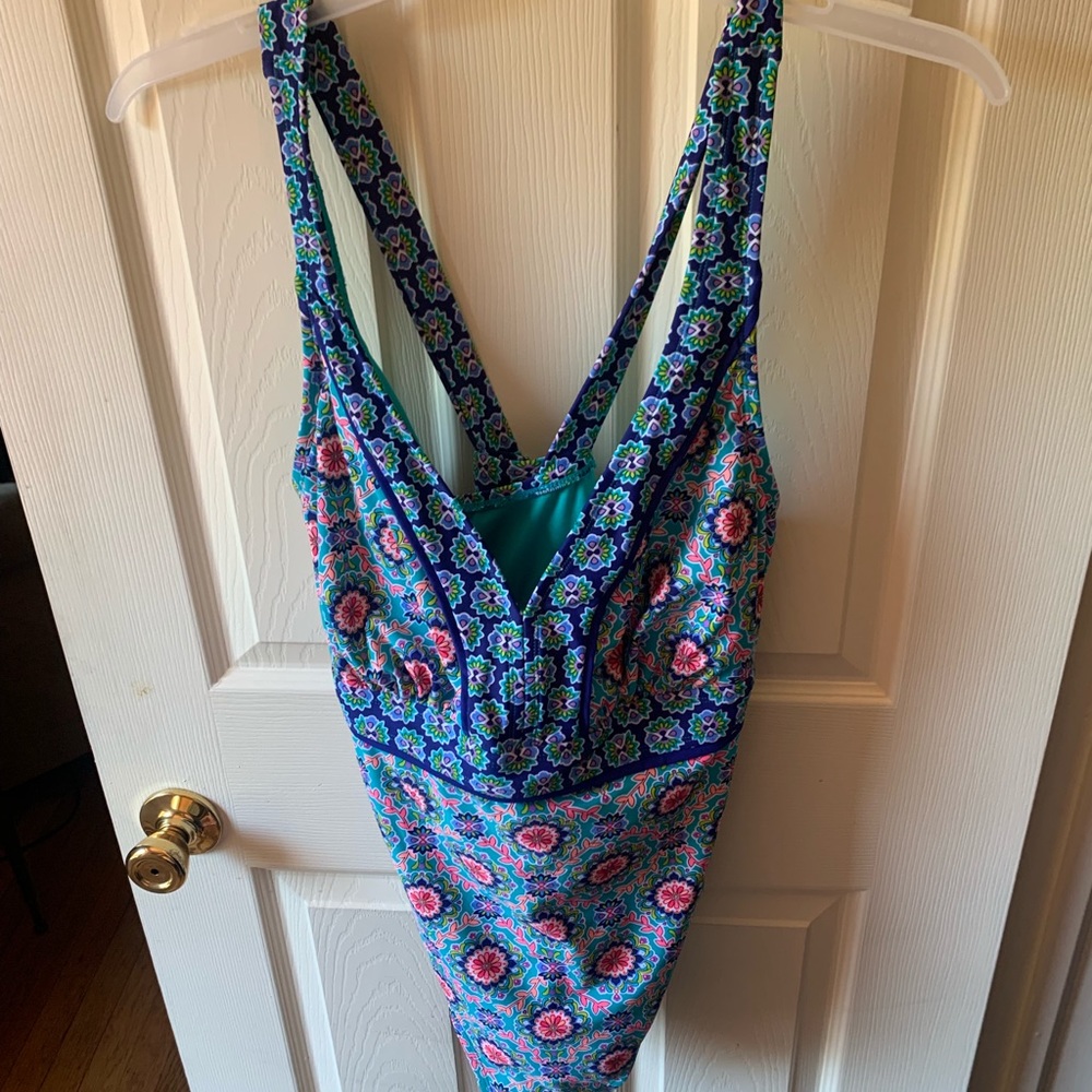 Bathing suit